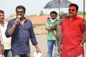 Chuttalabbayi New Working Photos